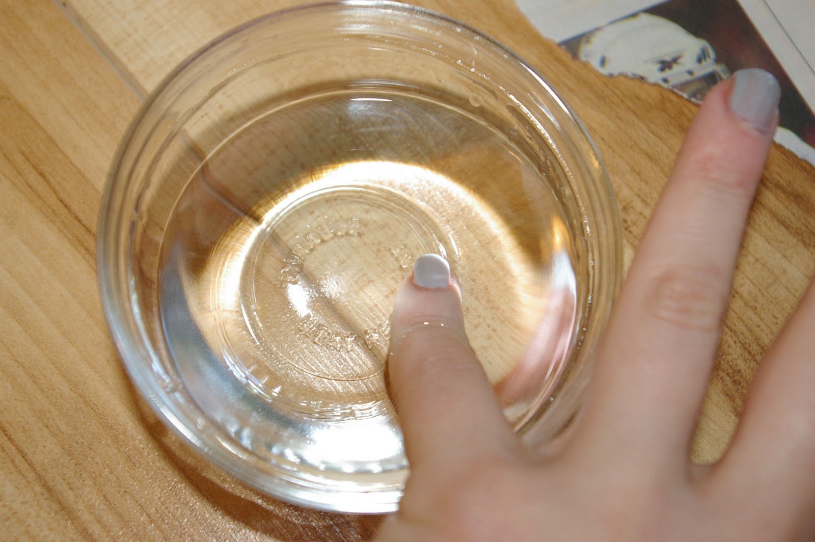 How To Do Newspaper Nails With Vodka