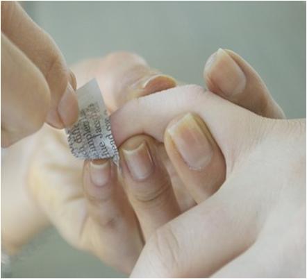 How To Make Newspaper Nails In 6 Steps